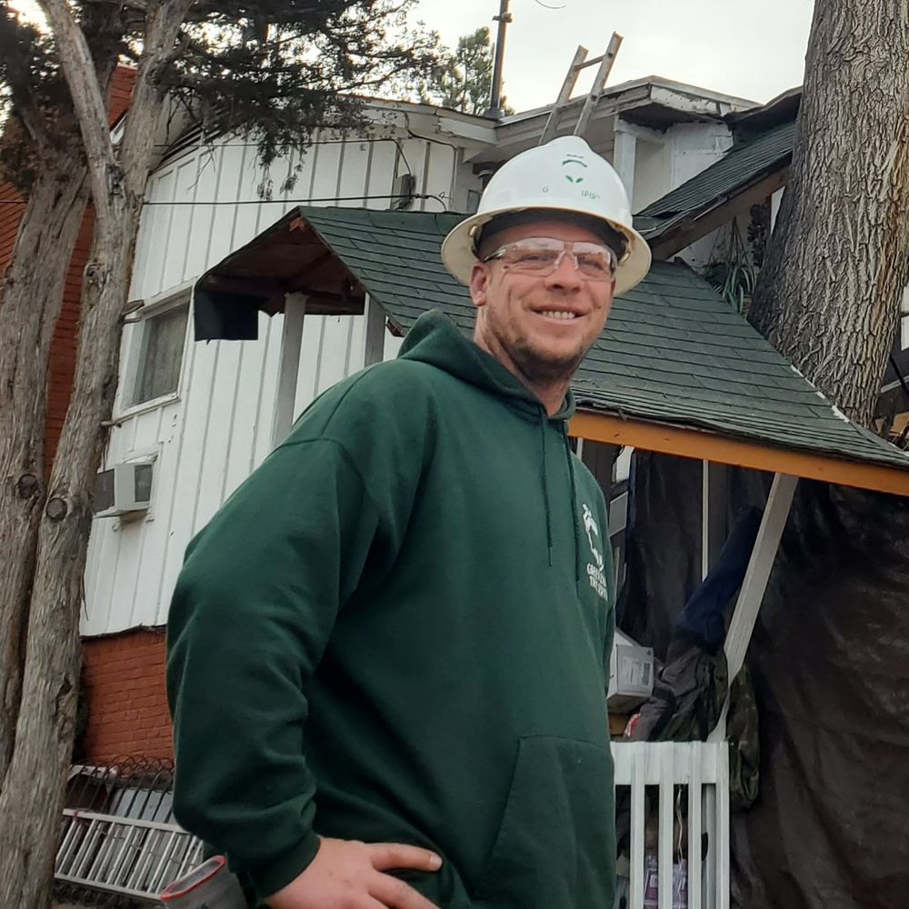 Headshot of Mike Powell